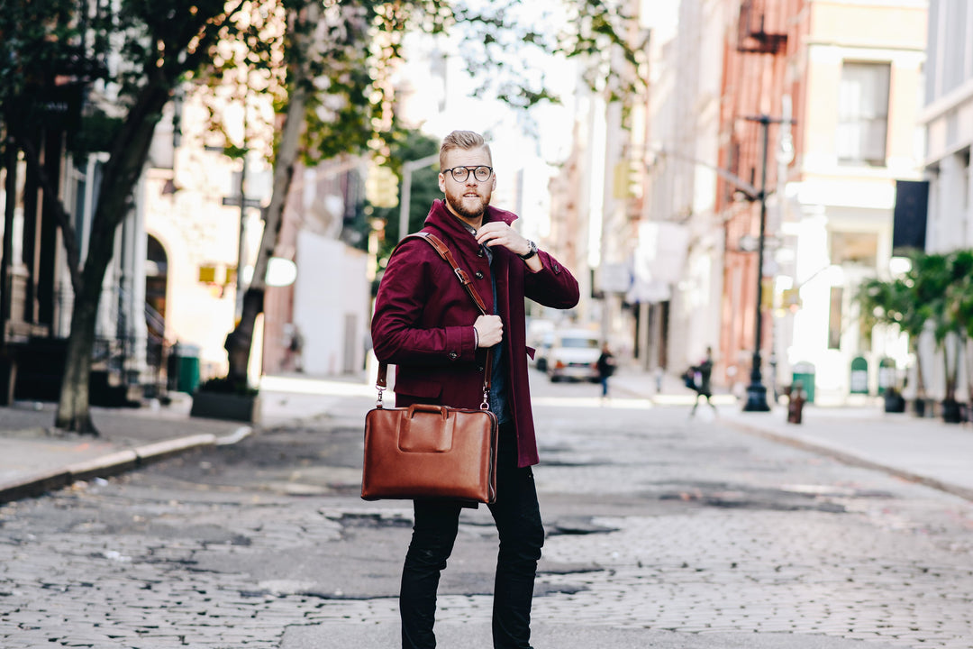 The Jackson is handcrafted with a beautiful full grain mill dyed American leather in a timeless Korchmar design. It includes a removable padded laptop sleeve. Historically not an item designed for shoulder carry, the new, improved design includes a full length adjustable shoulder strap. #color_brown